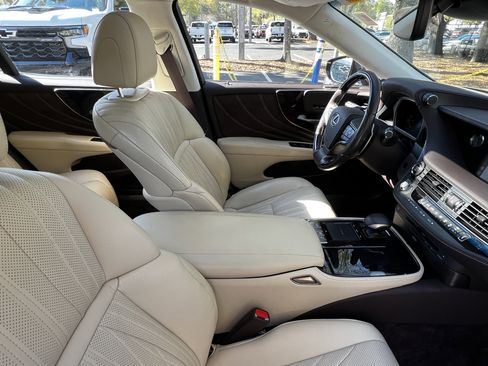 Used 2020 Lexus LS 500 w/ Interior Upgrade Package image 47