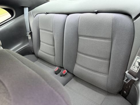 Used 2002 Ford Mustang Coupe image 9