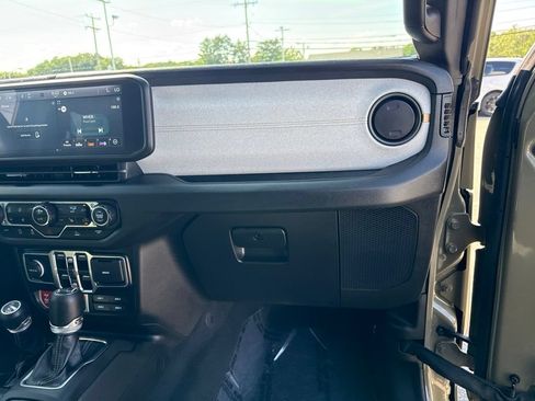 Certified 2025 Jeep Wrangler Unlimited Sport AWD/4WD image 24