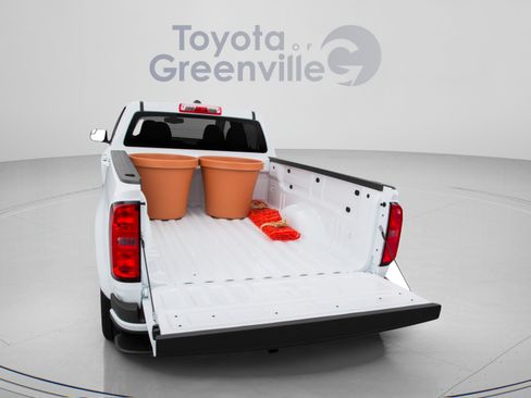Used 2015 Chevrolet Colorado W/T RWD image 36
