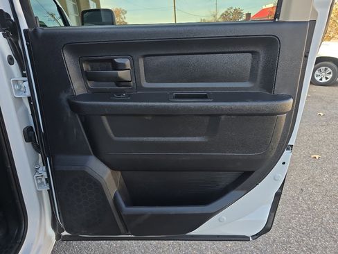 Used 2016 RAM 2500 Tradesman w/ Popular Equipment Group image 23