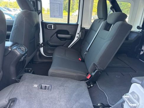 Used 2021 Jeep Wrangler Unlimited Sport image 16