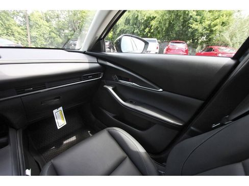 New 2026 MAZDA CX-30 AWD 2.5 S w/ Select Sport Pkg image 8
