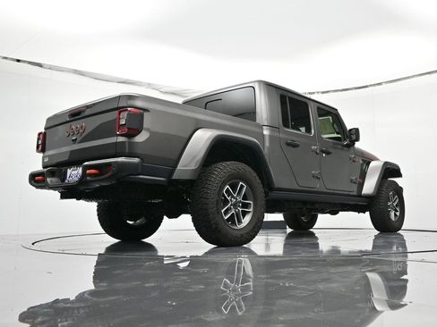New 2025 Jeep Gladiator Mojave image 43