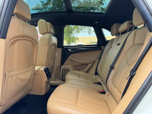 Used 2017 Porsche Macan S AWD/4WD image 19