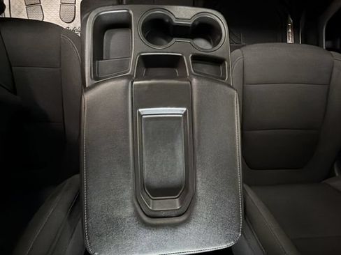 Certified 2021 Chevrolet Silverado 1500 LT AWD/4WD image 21