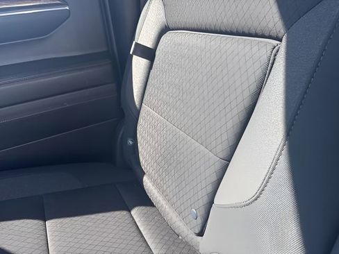 Used 2024 GMC Sierra 1500 Elevation image 21