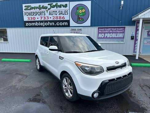Used 2016 Kia Soul + FWD image 1
