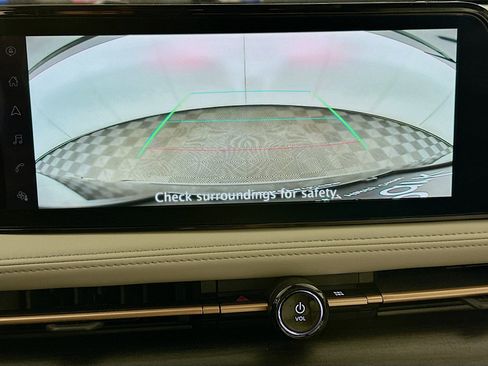 Used 2023 Nissan Ariya AWD image 23