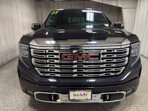 Used 2023 GMC Sierra 1500 Denali w/ Denali Reserve Package AWD/4WD image 8