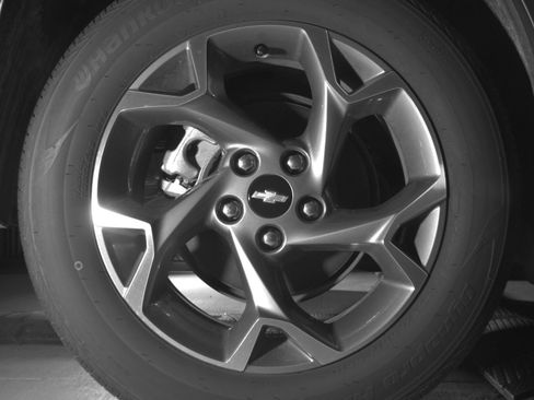 Used 2025 Chevrolet Trax LT w/ LT Convenience Package FWD image 12