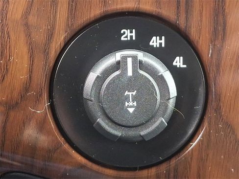 Used 2015 Ford F250 Lariat w/ Lariat Ultimate Package image 25