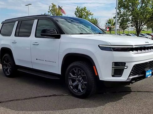 New 2026 Jeep Grand Wagoneer 4WD image 2