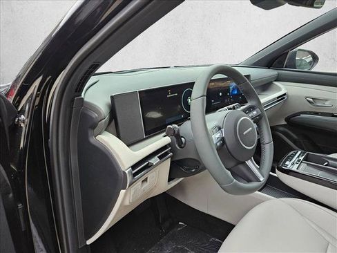 New 2026 Hyundai Tucson Limited image 3