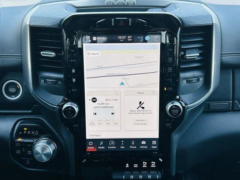 Used 2024 RAM 1500 Laramie image 19