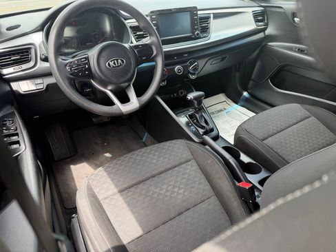 Used 2020 Kia Rio LX image 25
