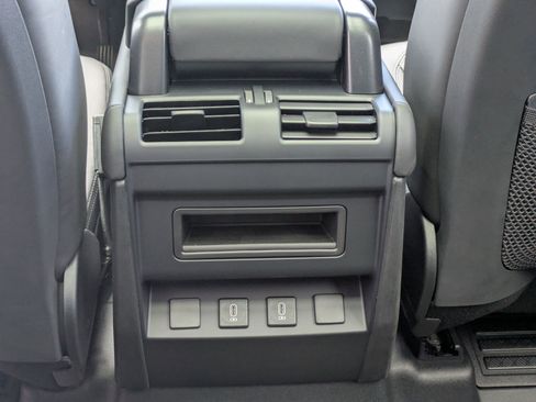 New 2026 Land Rover Defender 110 X-Dynamic SE AWD/4WD image 28