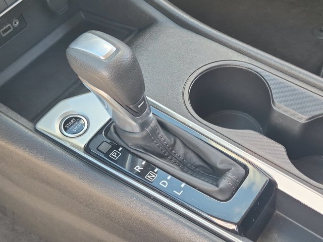Used 2025 Nissan Altima 2.5 SV FWD image 19