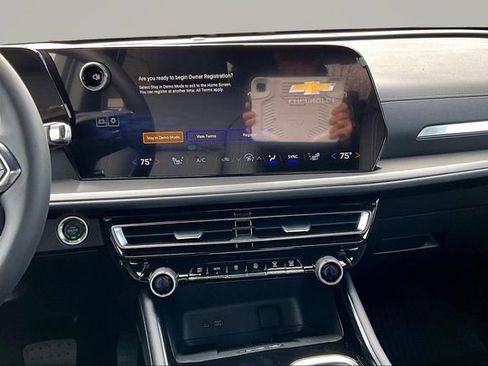 New 2026 Chevrolet Traverse LT w/ Driver Confidence Package image 6