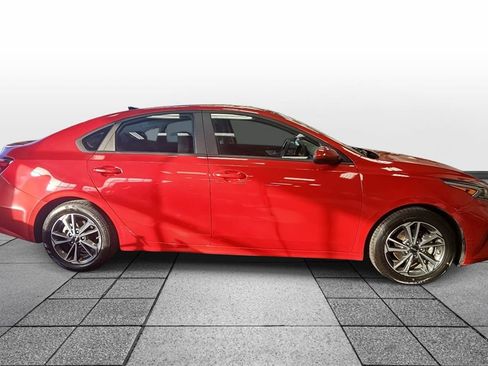 Used 2024 Kia Forte LXS image 4