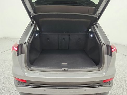 Used 2023 Audi Q4 e-tron Prestige w/ Black Optic Package AWD/4WD image 19