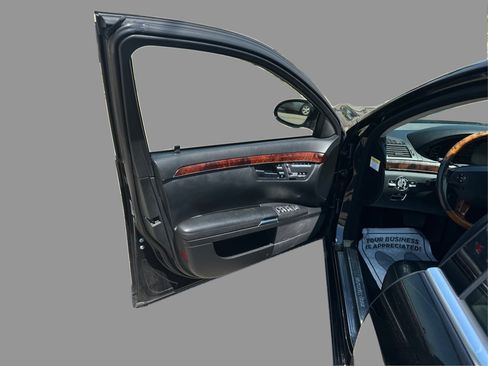 Used 2007 Mercedes-Benz S 550 4MATIC image 17