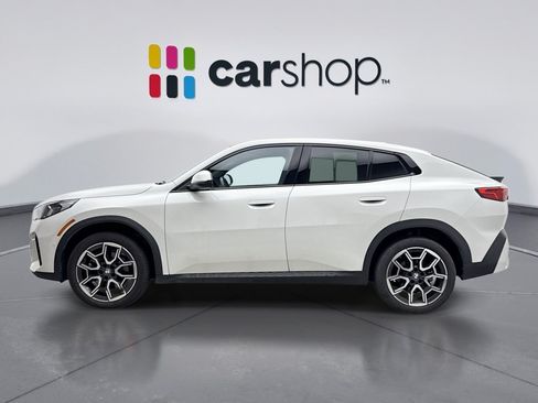 Used 2026 BMW X2 xDrive28i AWD/4WD image 2