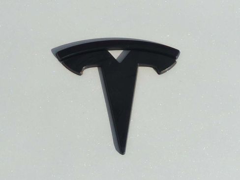 Used 2021 Tesla Model 3 Standard Range Plus image 12
