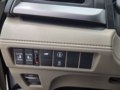 Used 2024 Honda Odyssey EX-L image 26