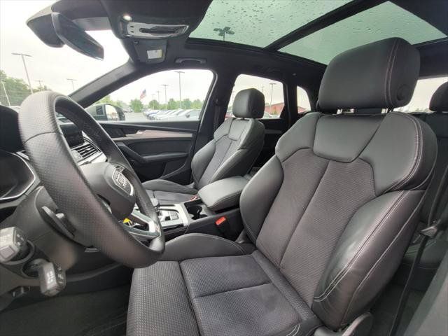 Used 2024 Audi Q5 e Premium Plus w/ Premium Plus Package AWD/4WD image 15