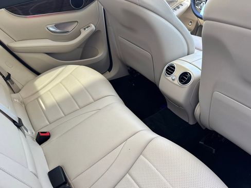 Certified 2020 Mercedes-Benz GLC 300 4MATIC image 29
