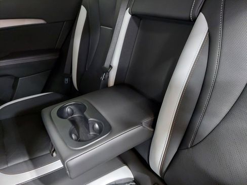 Certified 2025 Buick Envision Sport Touring image 42