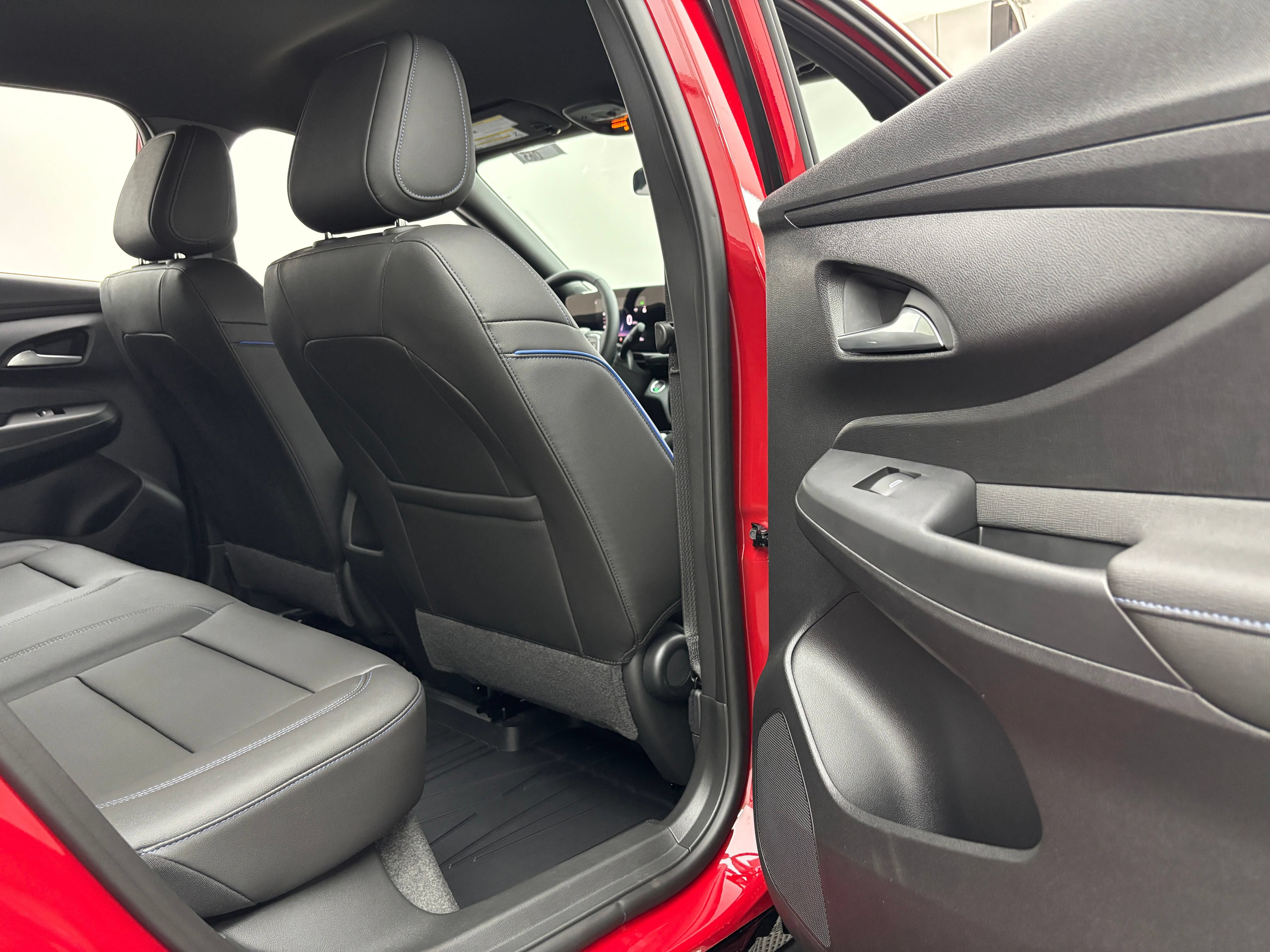 New 2026 Buick Envista Sport Touring w/ Convenience I Package FWD image 33