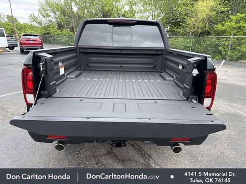 New 2026 Honda Ridgeline Black Edition image 7