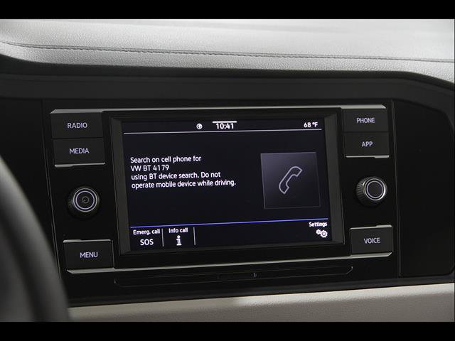 Certified 2023 Volkswagen Jetta SE FWD image 11
