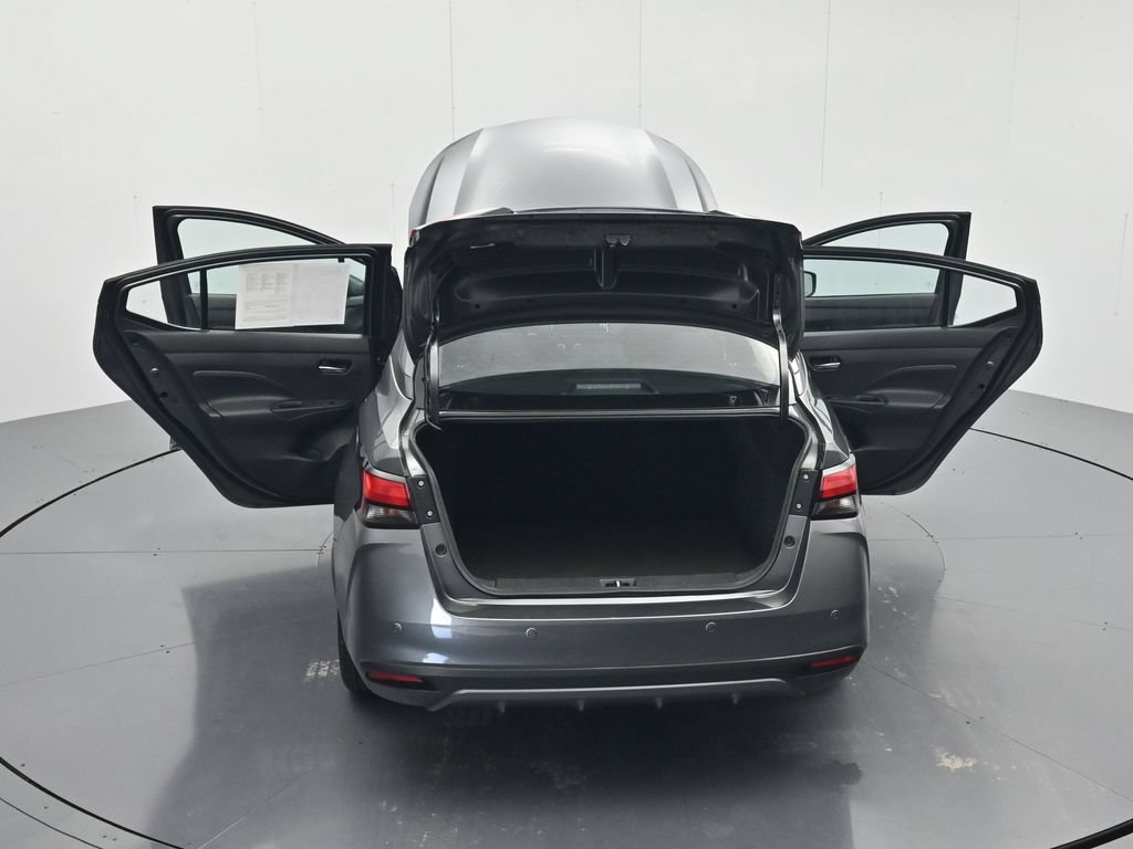 Used 2025 Nissan Versa SV FWD image 45
