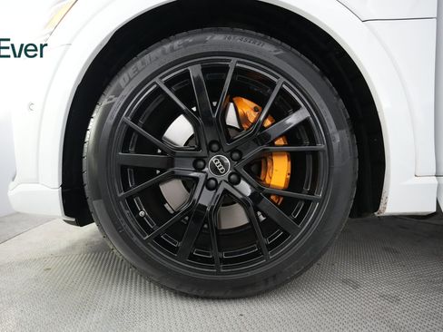 Used 2023 Audi e-tron Chronos AWD/4WD image 22