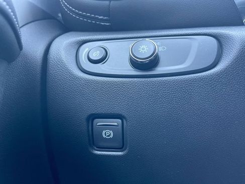 Certified 2024 Chevrolet Blazer LT w/ LPO, Floor Liner Package image 17