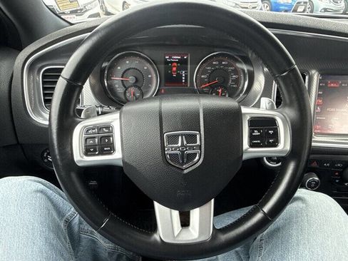 Used 2014 Dodge Charger SXT image 24