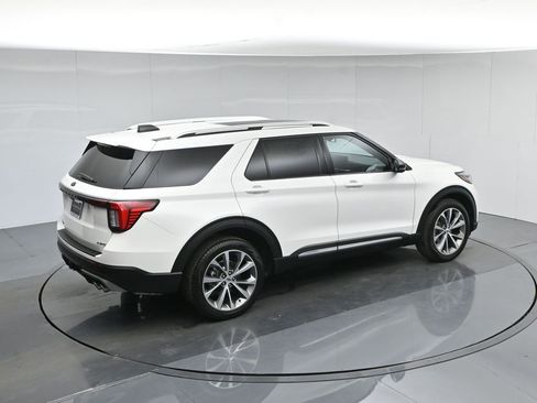 Certified 2025 Ford Explorer Platinum w/ Ultimate Package image 50