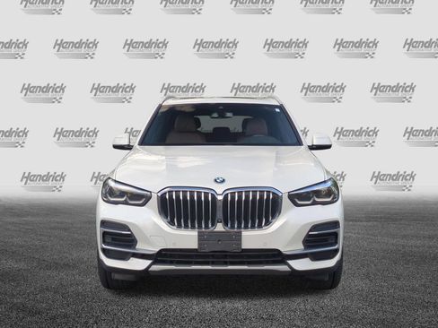 Used 2022 BMW X5 xDrive45e w/ Climate Comfort Package AWD/4WD image 3