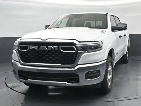 Used 2025 RAM 1500 Big Horn AWD/4WD image 33