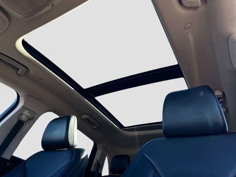 Used 2021 Lincoln Nautilus Reserve AWD/4WD image 23