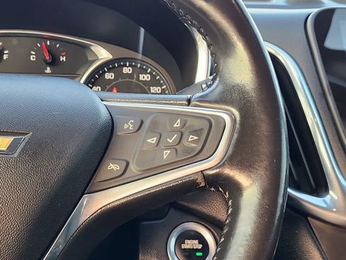 Used 2019 Chevrolet Equinox LT FWD image 29