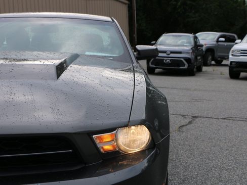 Used 2011 Ford Mustang Premium w/ 202A Rapid Spec Order Code RWD image 13