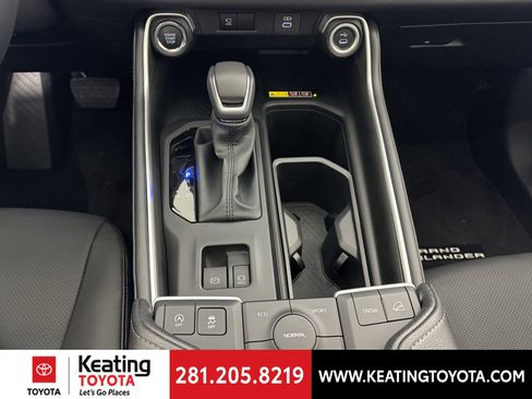 New 2026 Toyota Grand Highlander Limited image 9