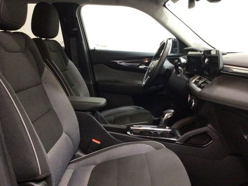 Used 2024 Chevrolet TrailBlazer LT w/ Convenience Package image 25