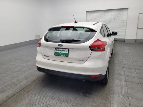 Used 2018 Ford Focus Titanium w/ Titanium Technology Package image 7