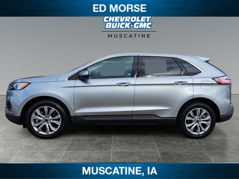 Used 2024 Ford Edge Titanium image 2