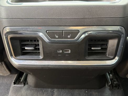 Used 2024 GMC Sierra 3500 Denali w/ Denali Reserve Package AWD/4WD image 35